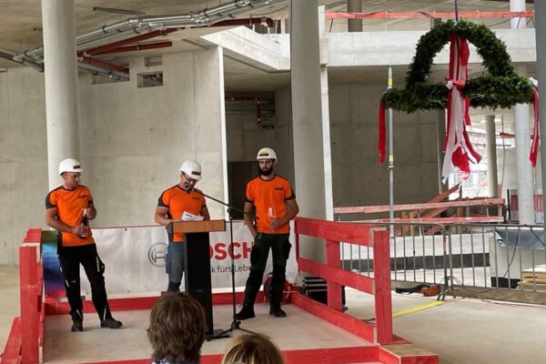 Richtfest bei Bosch in Leonberg
